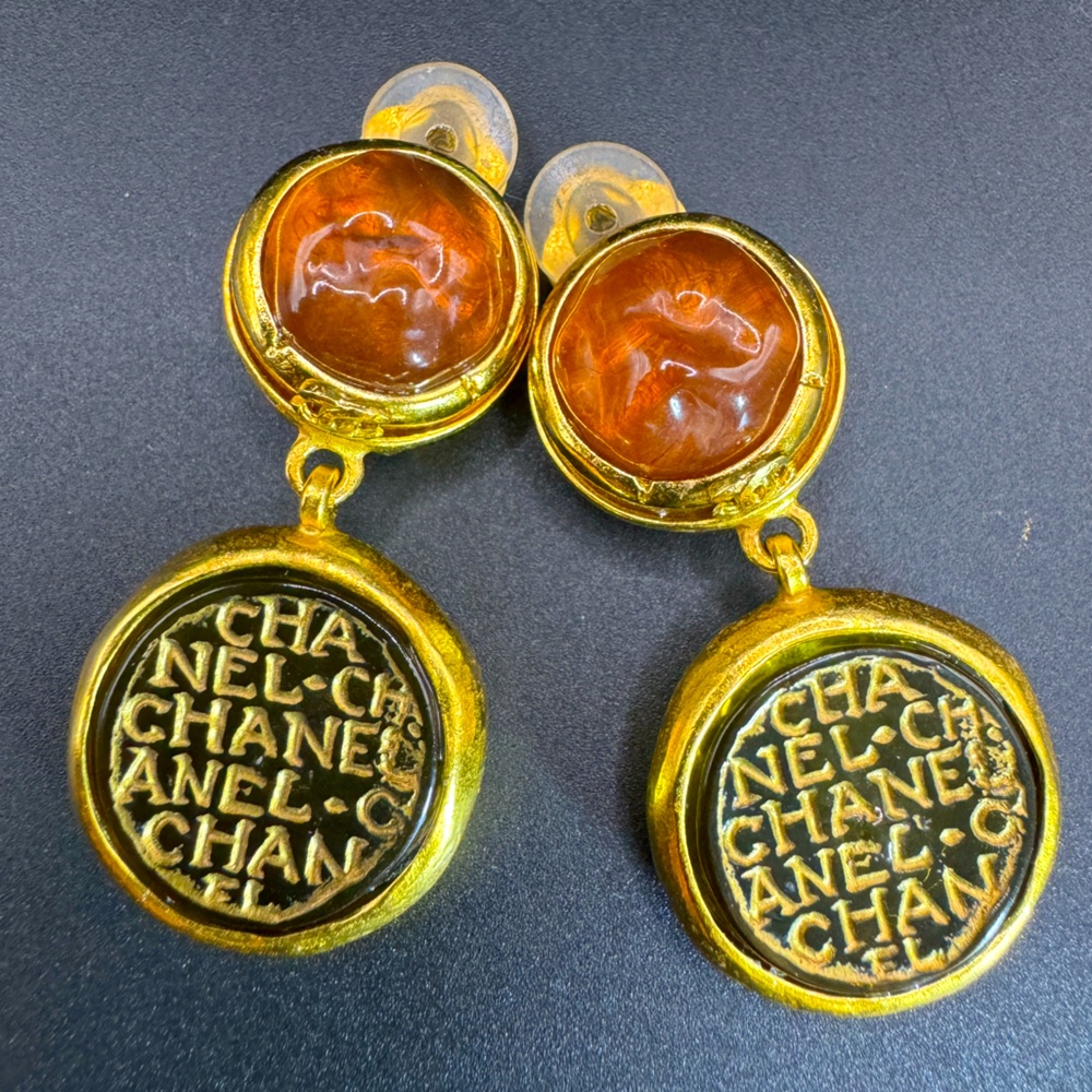 LOT 340‼️RARE COMBO‼️24K gold plated Chanel dangle vintage earrings Gripoix